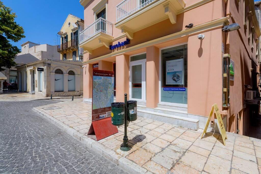 Ria'S Apartment In Corfu Town Extérieur photo