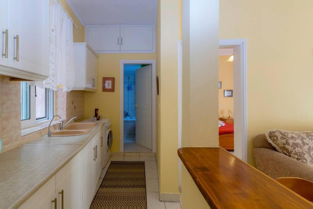Ria'S Apartment In Corfu Town Extérieur photo